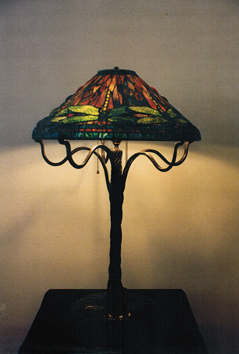 Reproduction of Tiffany 20" Dragonfly Lamp