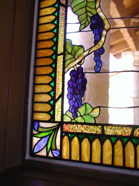 Stained glass grapes with leaded border